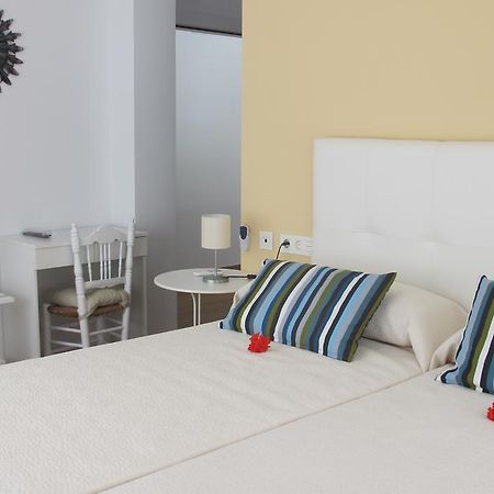 Hostal Onteniente La Mamola Zewnętrze zdjęcie